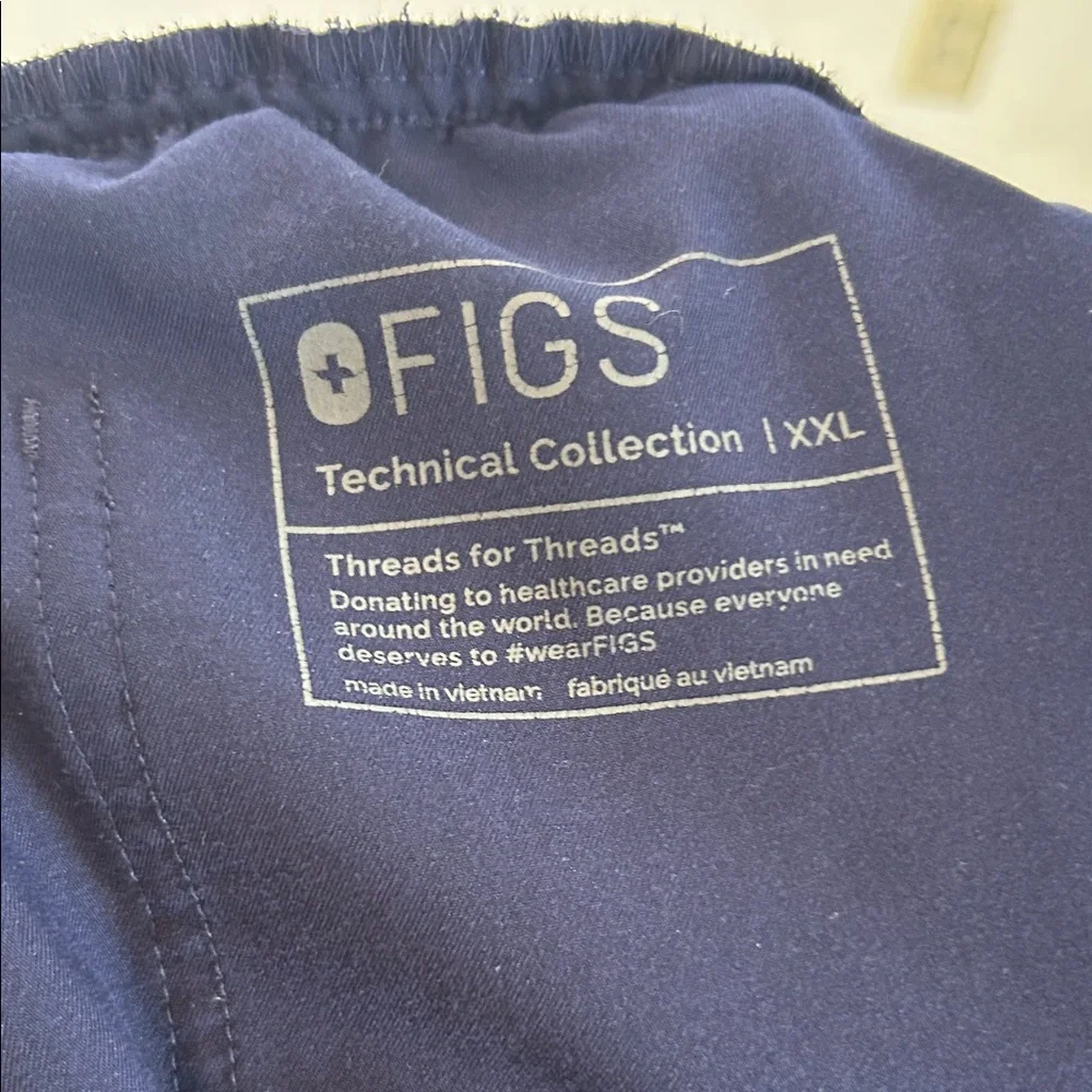 Figs Technical Collection Scrub Pants - Picture 2 of 3